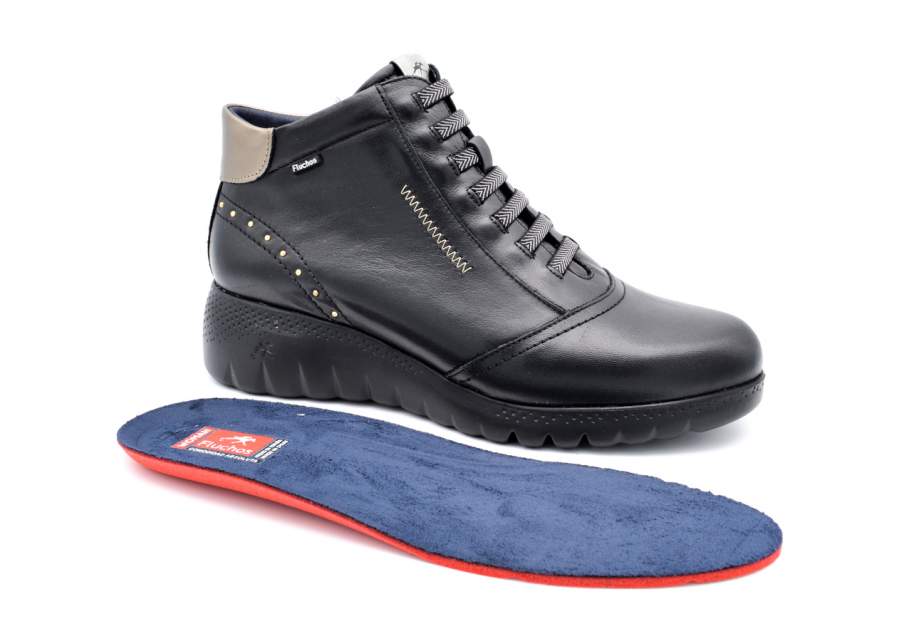 Zwarte Fluchos F2246 enkellaarsjes met elastische veters